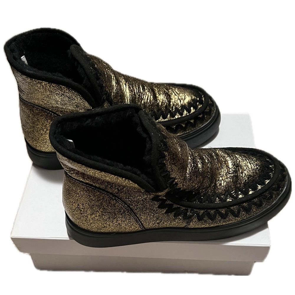 L’idea by Loris Shoes Bronze Fur Lined Booties/Slippers Women’s 10